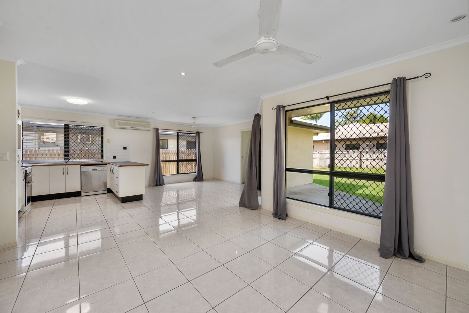 17 Bellamy Street, Rasmussen QLD 4815, Image 1