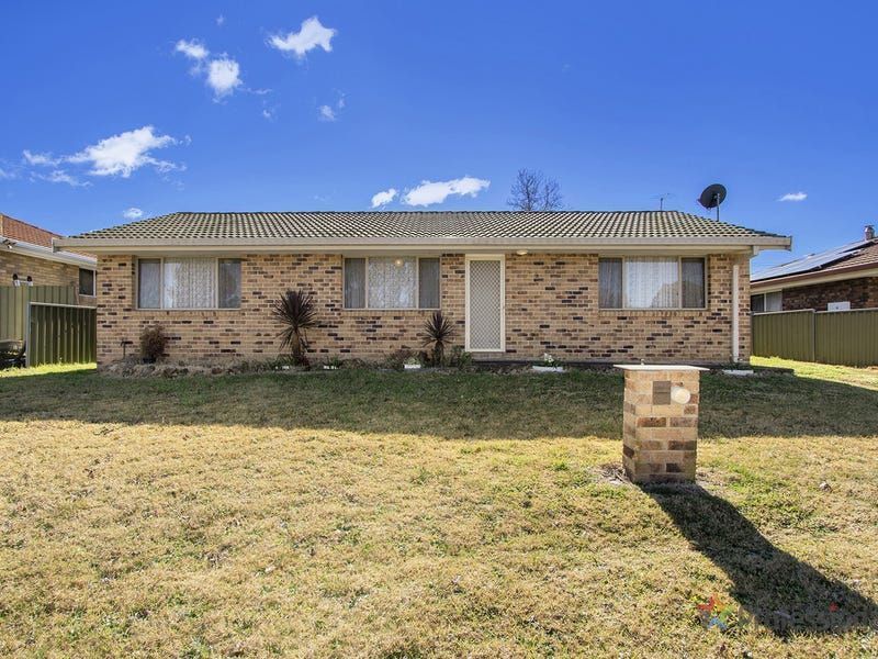 31 Centennial Close, Armidale NSW 2350, Image 0