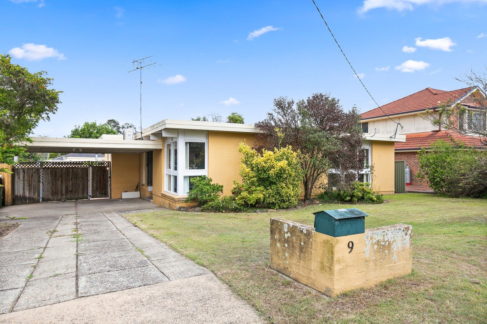 3 bedrooms House in 9 Lemnos Avenue MILPERRA NSW, 2214