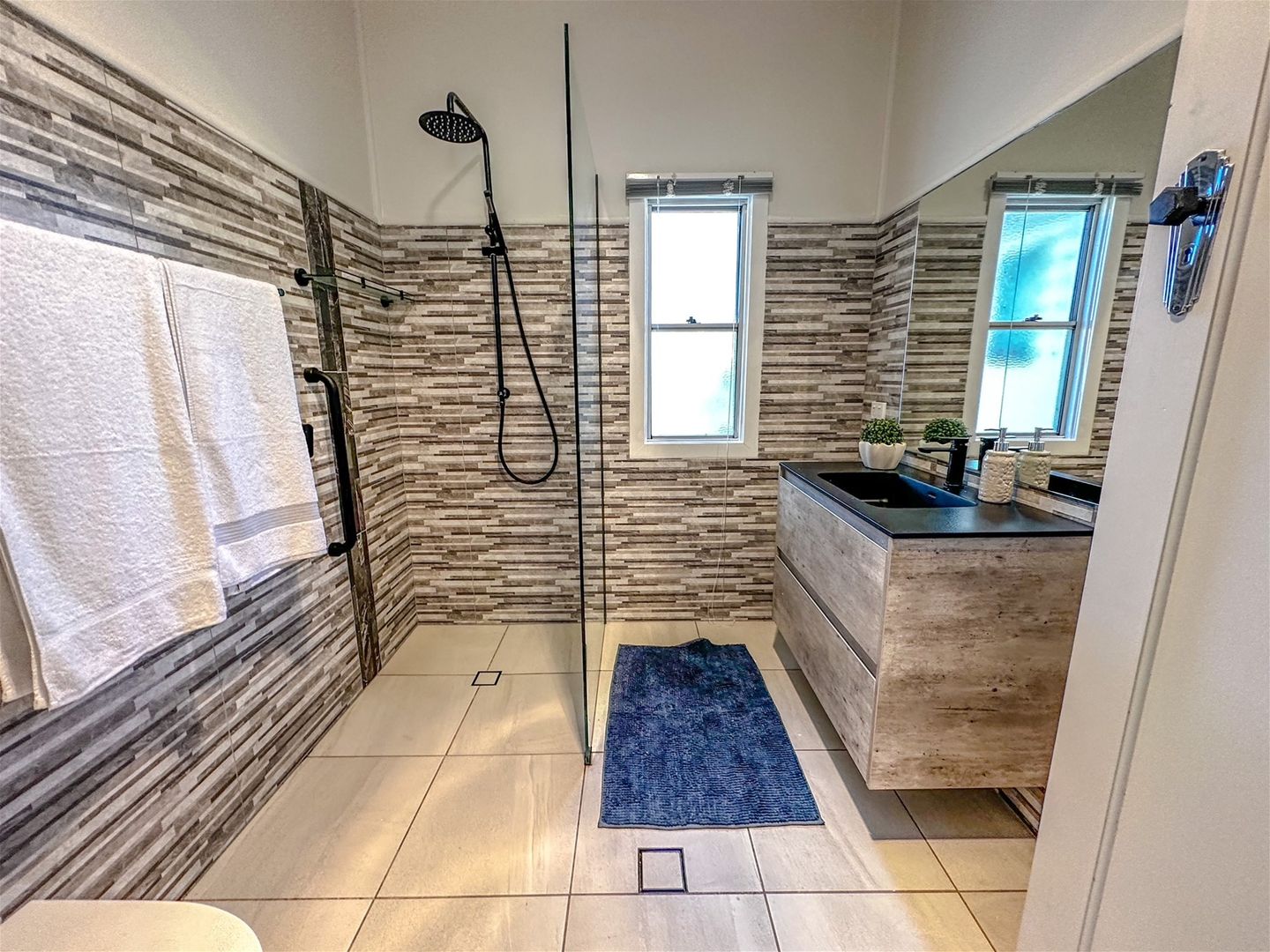 16 Bridge Street, Stanthorpe QLD 4380 House For Rent Domain