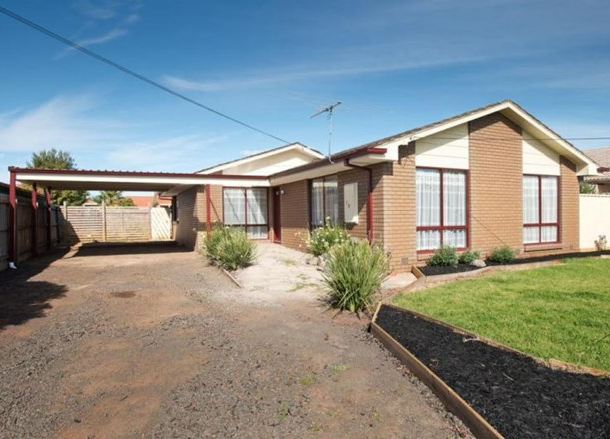 18 Carter Road, Melton VIC 3337