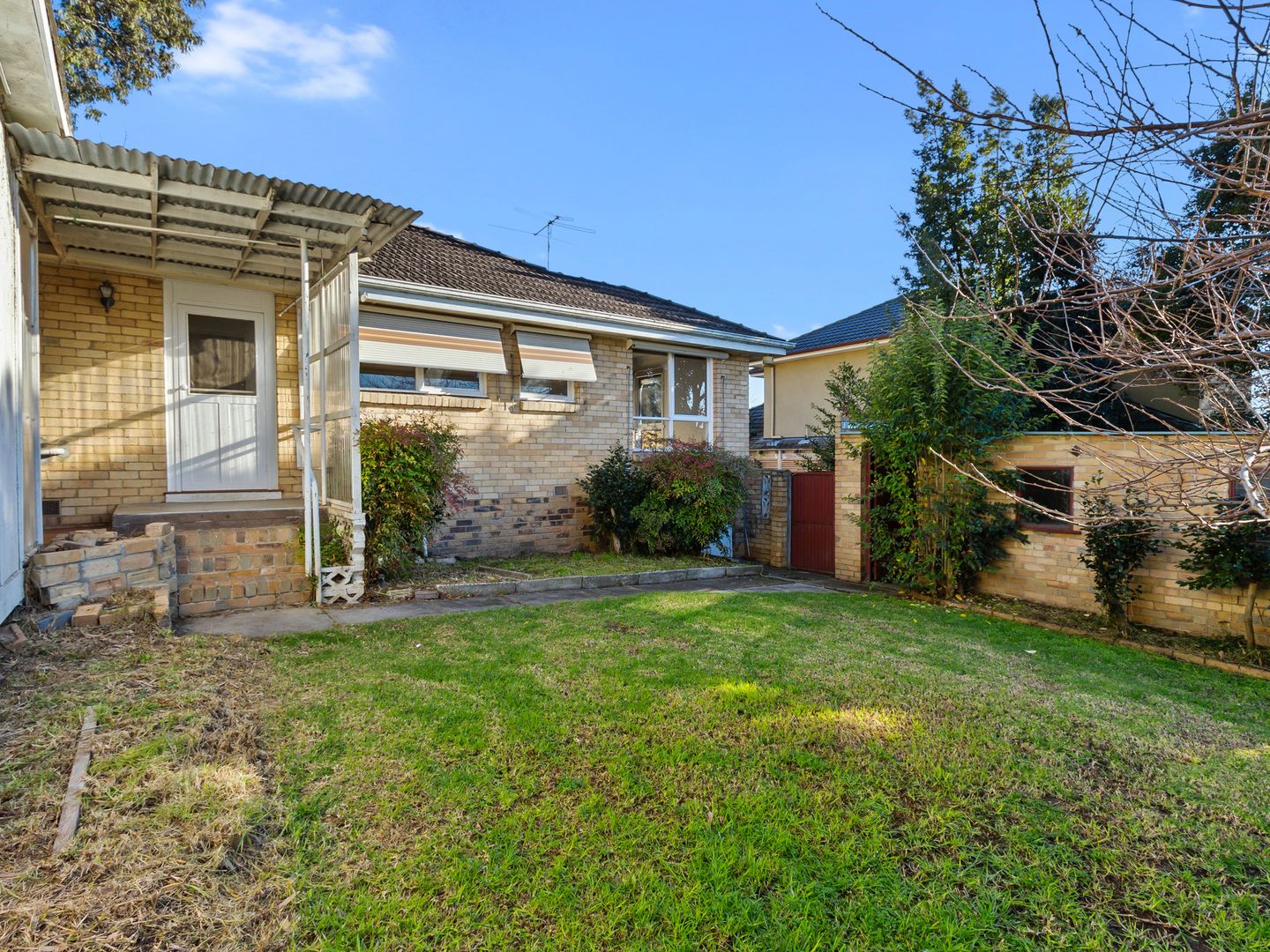 24 Vivianne Avenue, Mont Albert North VIC 3129, Image 1