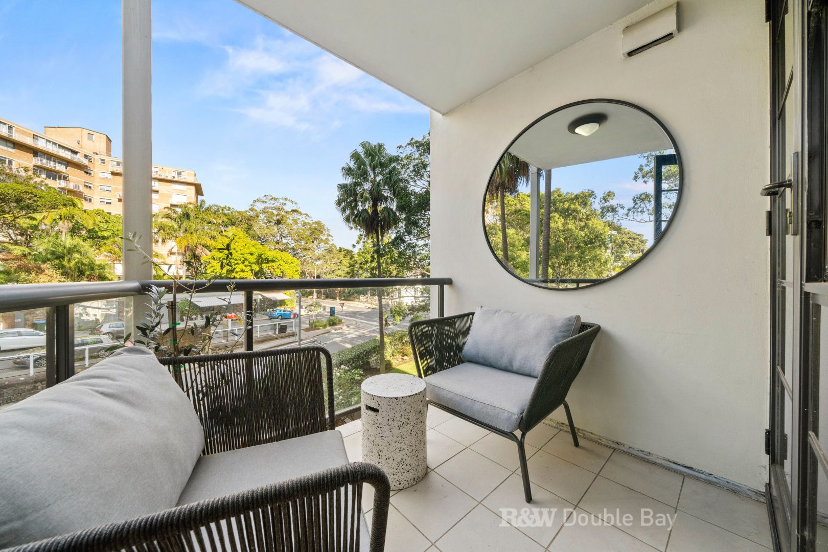 5/107 Darling Point Road, Darling Point Property History & Address