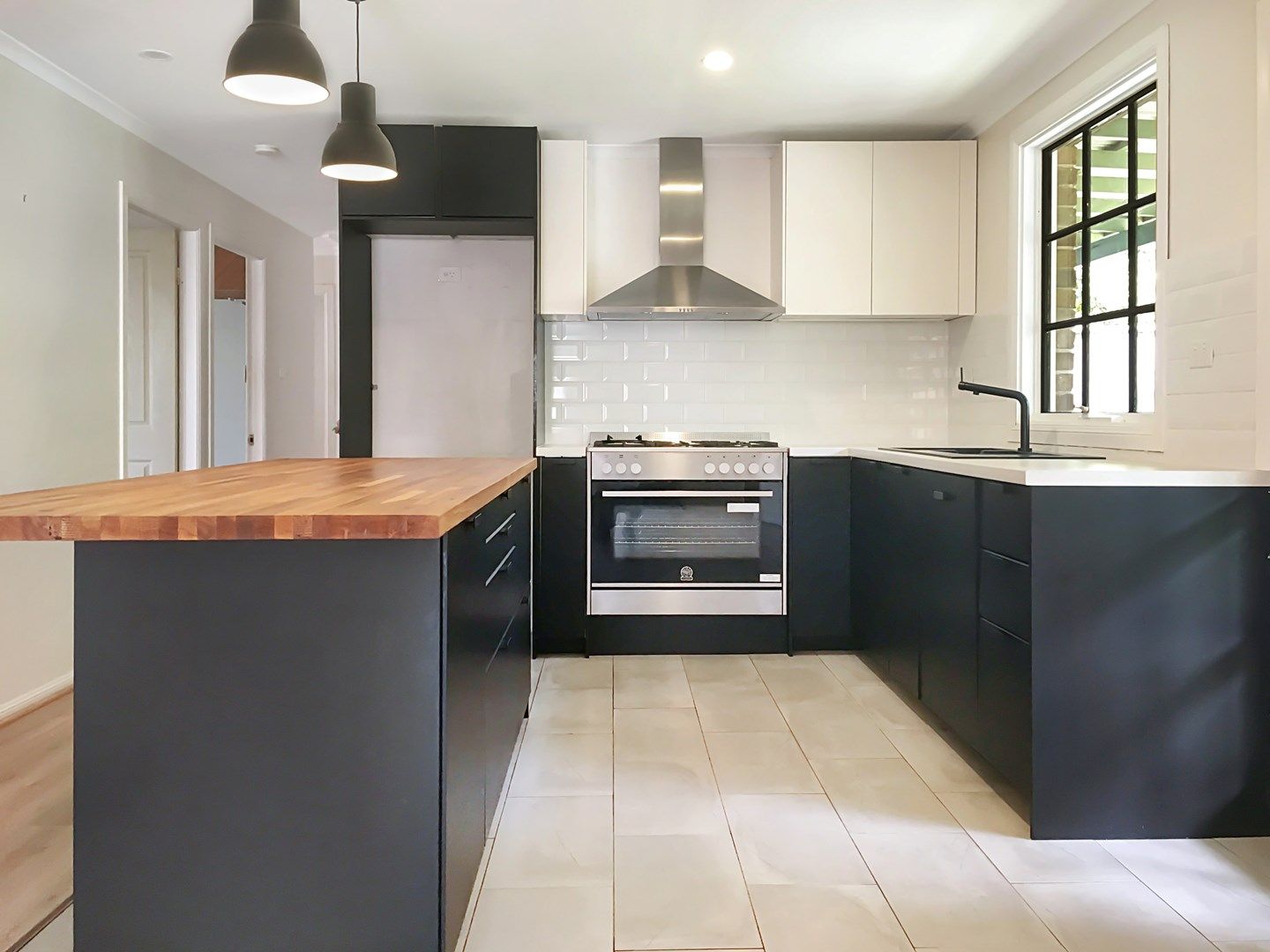 1A Murrawal Road, Stanwell Park NSW 2508 House For Rent 850 Domain