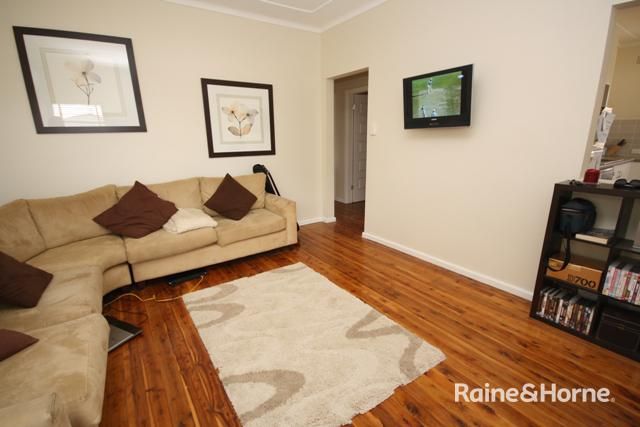 88 Fernleigh Road, Mount Austin NSW 2650, Image 2