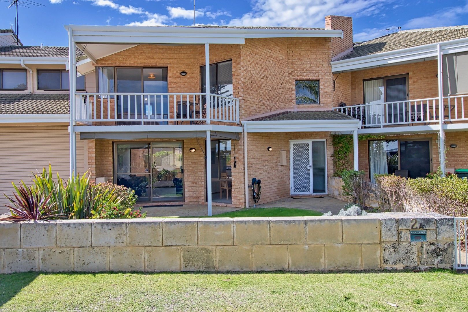 2A Vista Avenue, Rockingham WA 6168, Image 0