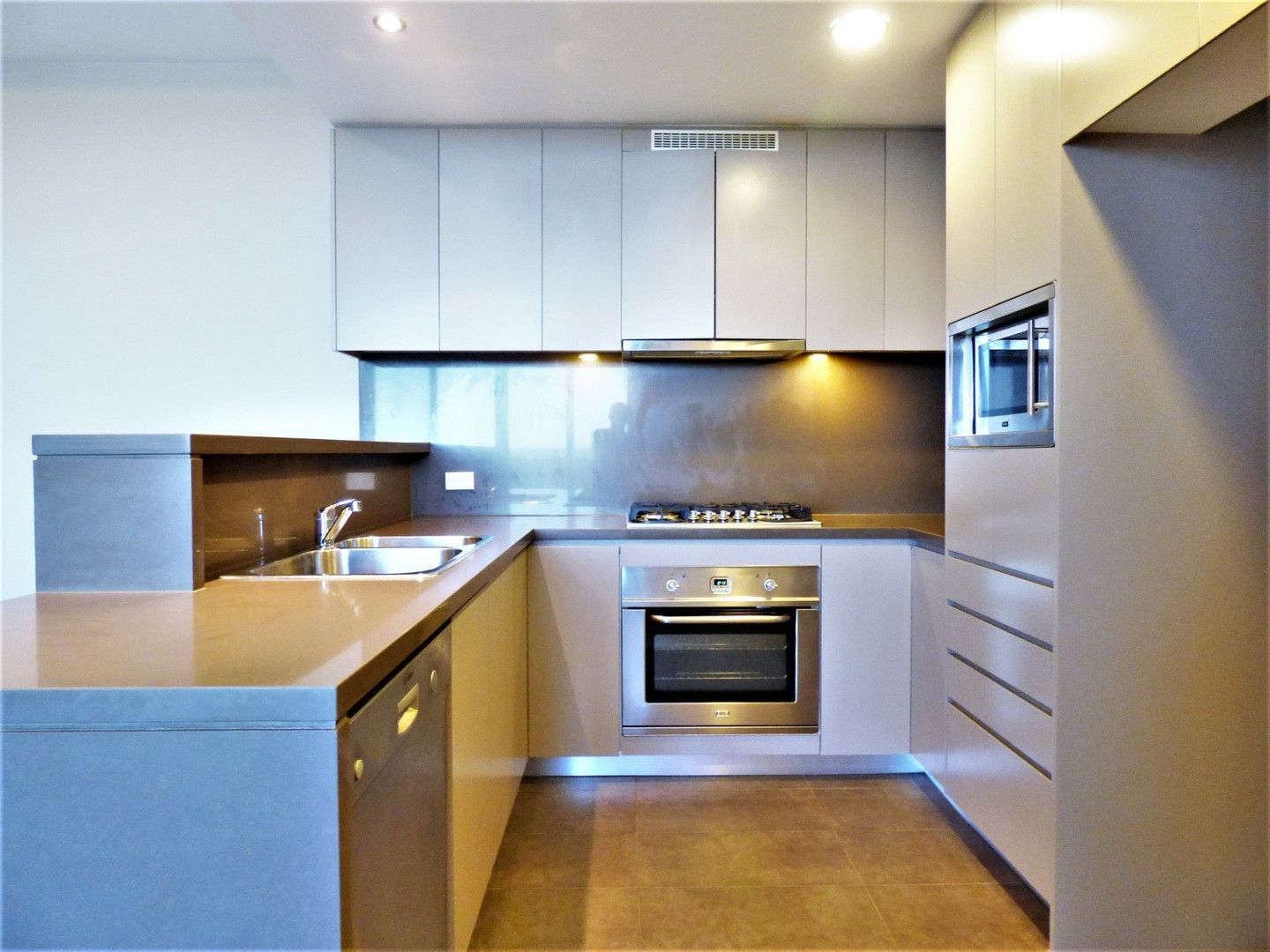 1 bedrooms Apartment / Unit / Flat in 607/9 Australia Avenue SYDNEY OLYMPIC PARK NSW, 2127