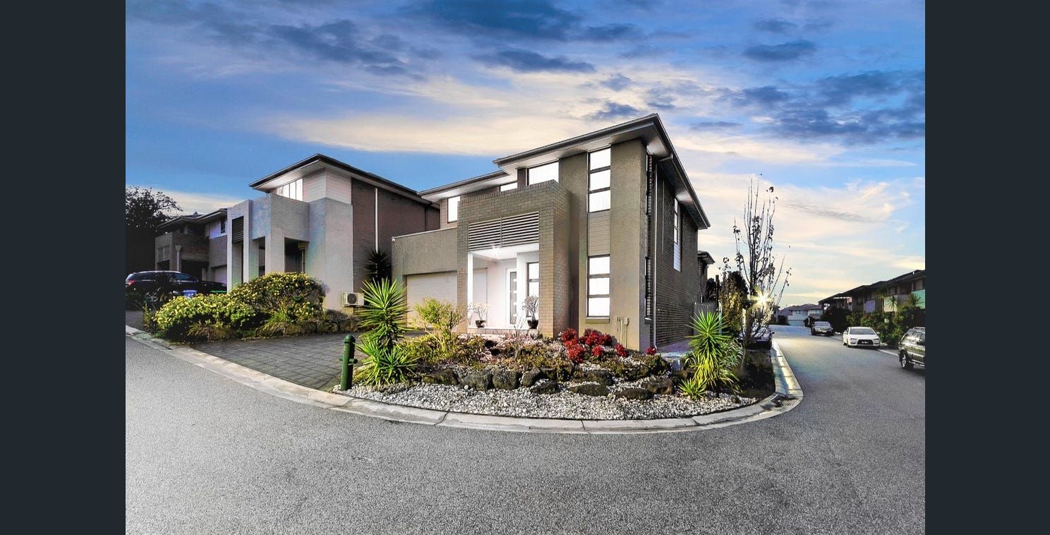 4 bedrooms House in 2 Manuscript Drive ENDEAVOUR HILLS VIC, 3802