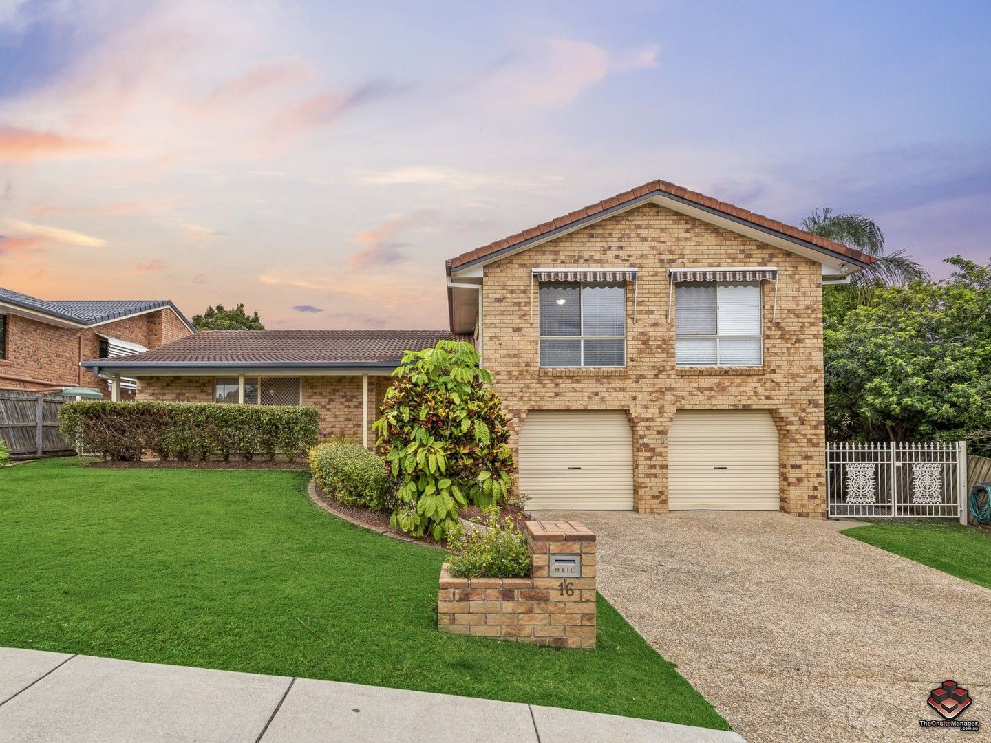 16 Kentucky Street, Sunnybank Hills Property History & Address