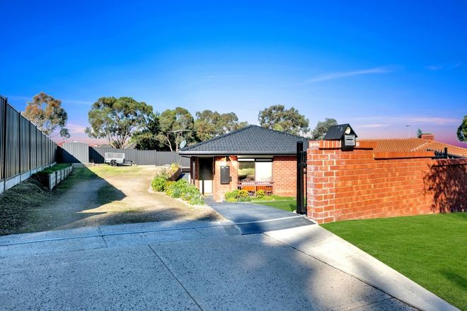 Picture of 12 Linden Close, MEADOW HEIGHTS VIC 3048