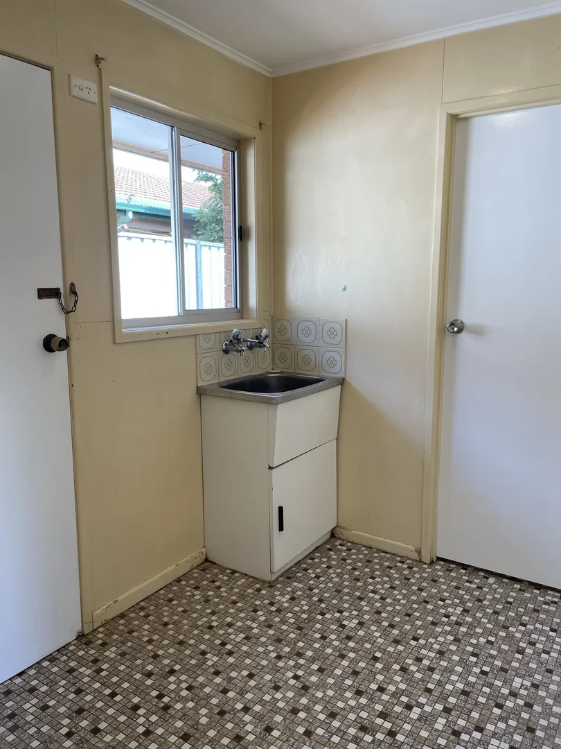 Additional image 5 of 4/62 Gordon Avenue, Newtown QLD 4350