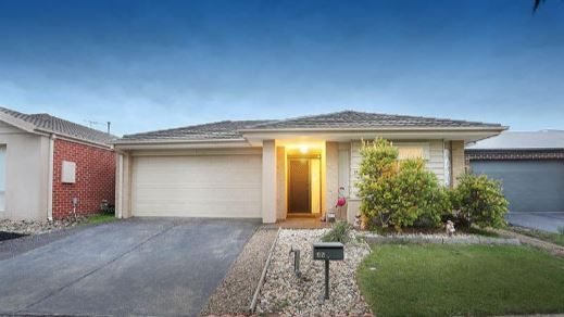 4 bedrooms House in 35 Sanctum Circuit DOREEN VIC, 3754