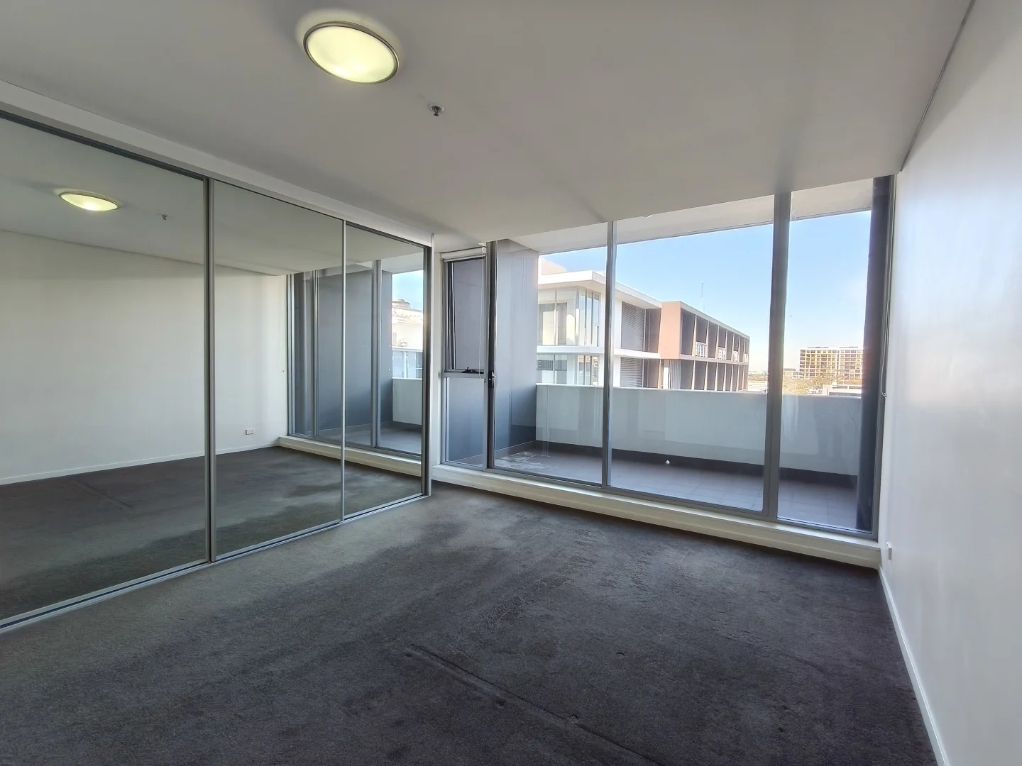 Additional image 4 of 806/5 O'Dea Avenue, Zetland NSW 2017