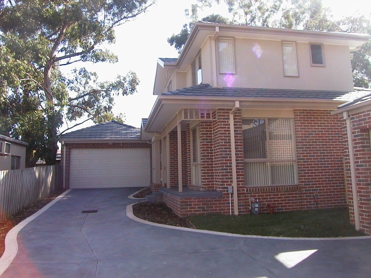 3 bedrooms Townhouse in 2/44 Elmhurst Road BLACKBURN VIC, 3130
