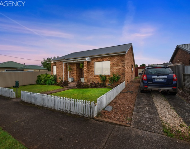 8 Charles Street, Devonport TAS 7310