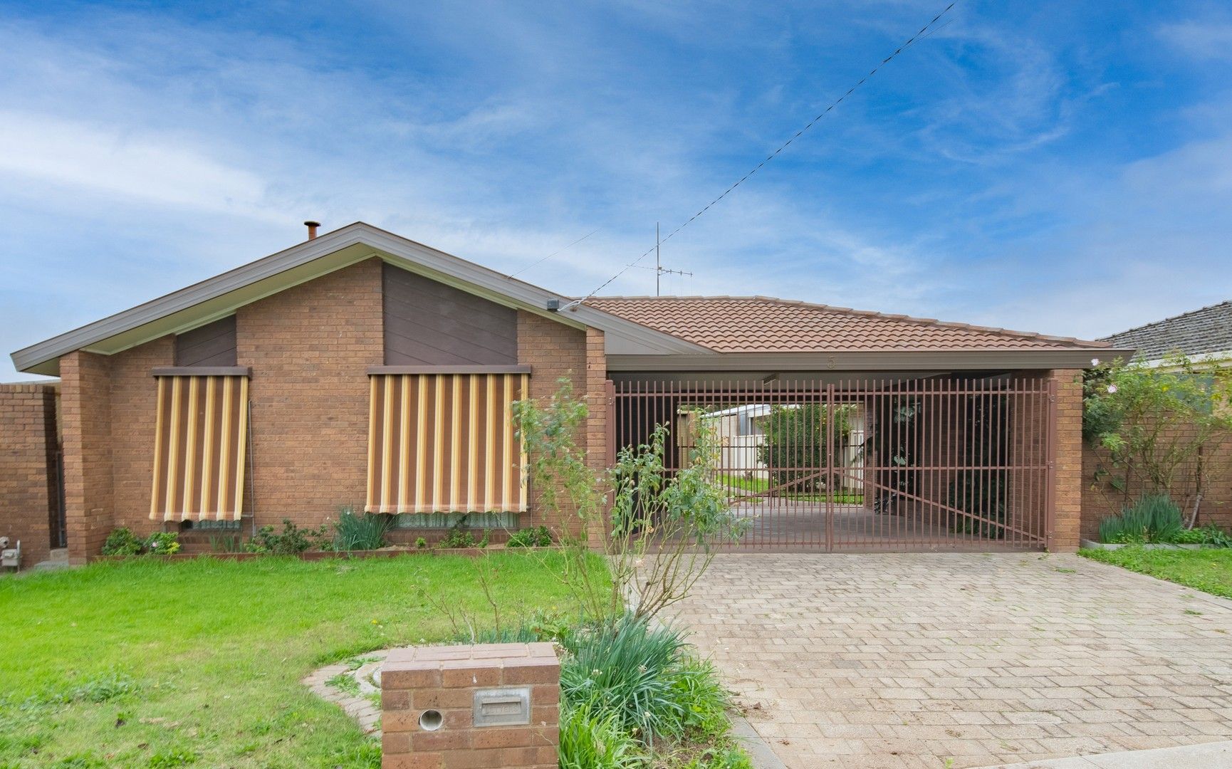 3 bedrooms House in 5 Sydenham Ave NORTH BENDIGO VIC, 3550