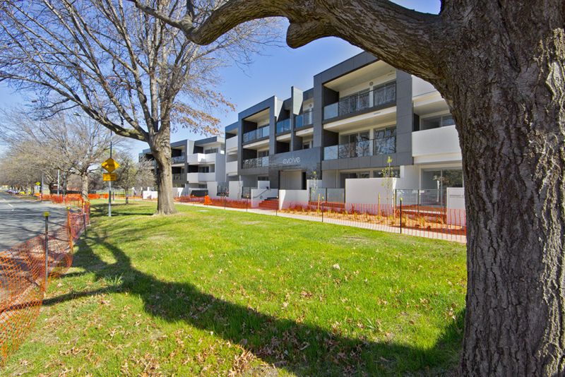 2 bedrooms Apartment / Unit / Flat in 54/14 New South Wales Cres FORREST ACT, 2603