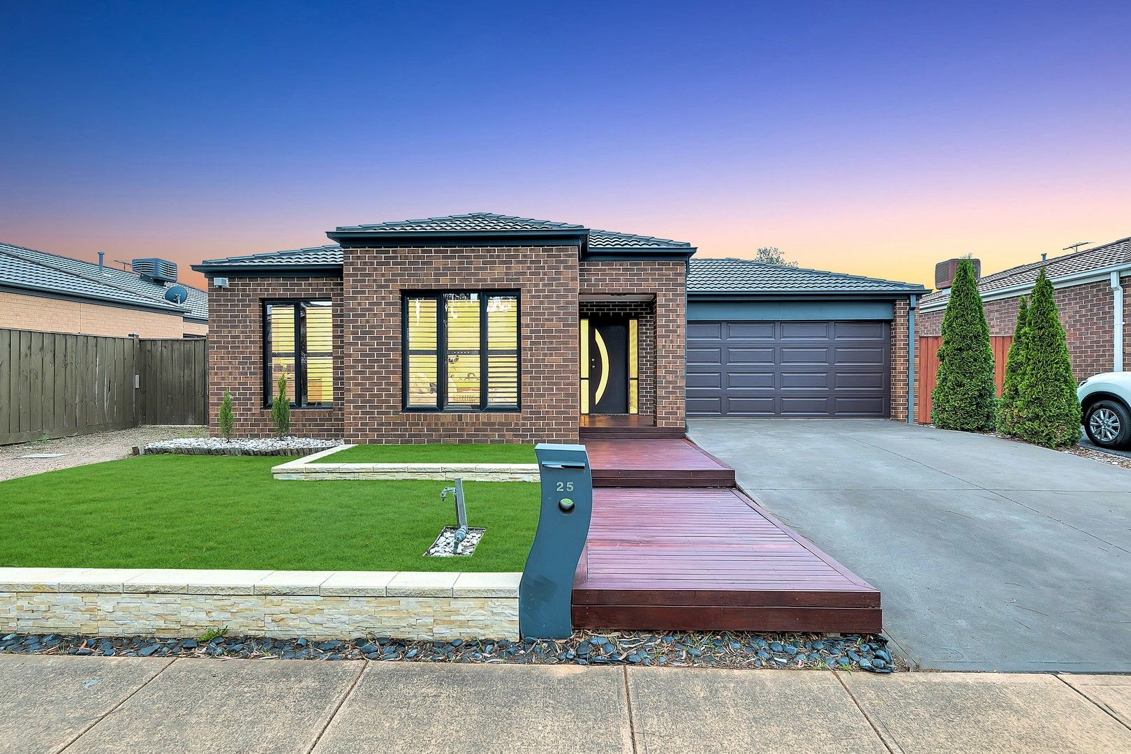 25 Fieldwren Drive, Williams Landing VIC 3027, Image 0