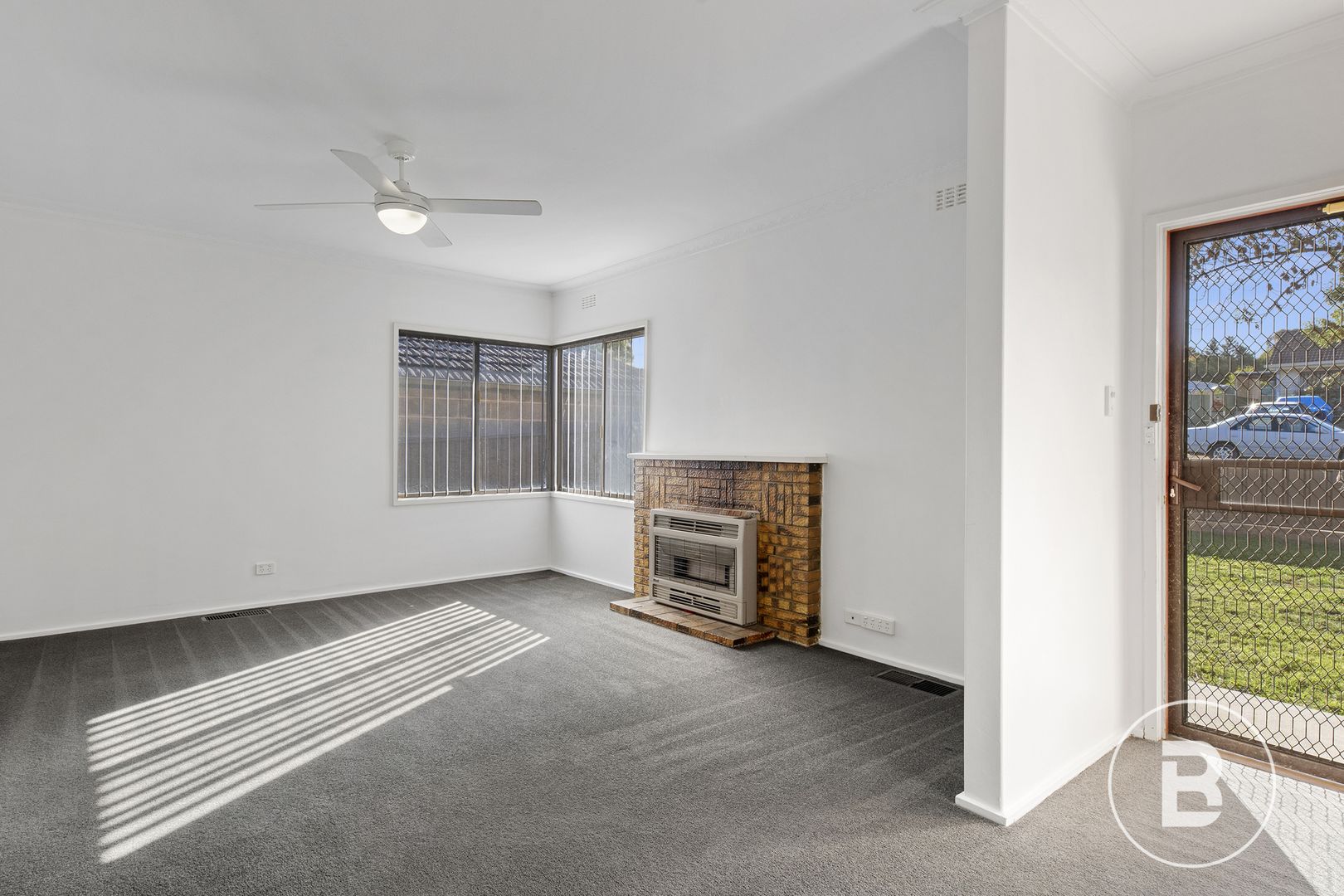 2 Benjamin Street, Kangaroo Flat VIC 3555, Image 2