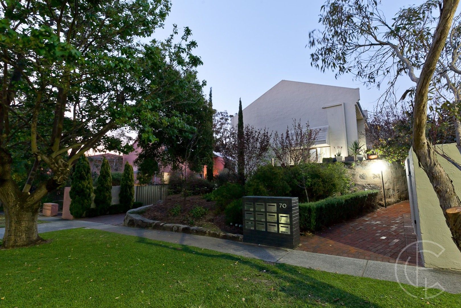 2 bedrooms Apartment / Unit / Flat in 3/68-70 Subiaco Road SUBIACO WA, 6008