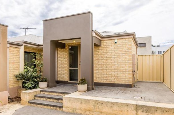 4/36 Leach Road, Wanneroo WA 6065