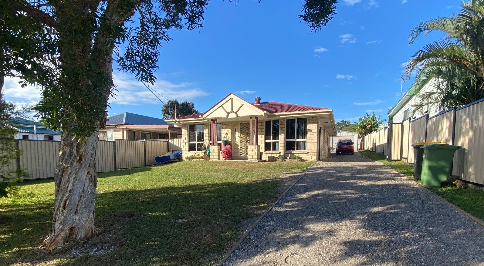 3 bedrooms House in 12 Long St CLONTARF QLD, 4019