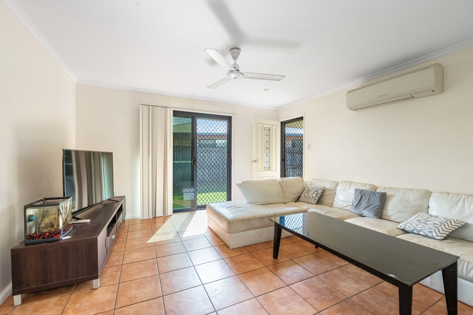 4/14 Raleigh Street, Ooralea QLD 4740, Image 1