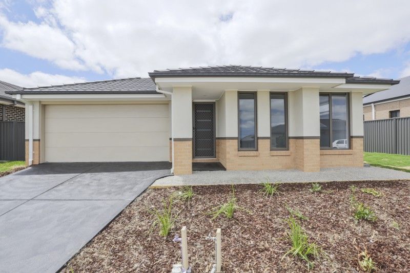 38 Genevieve Circuit, Cranbourne East VIC 3977, Image 0