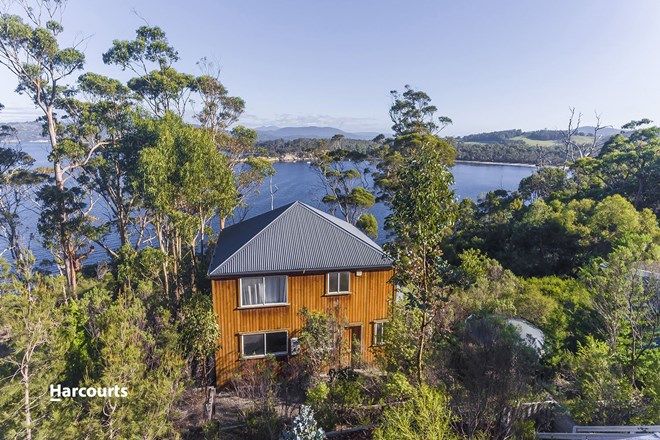 Picture of 104 Williams Road, RANDALLS BAY TAS 7112