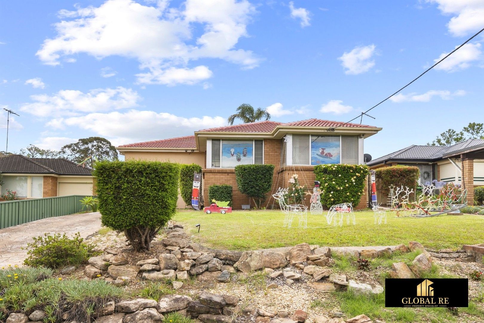 7 Loddon Cr, Campbelltown NSW 2560, Image 0