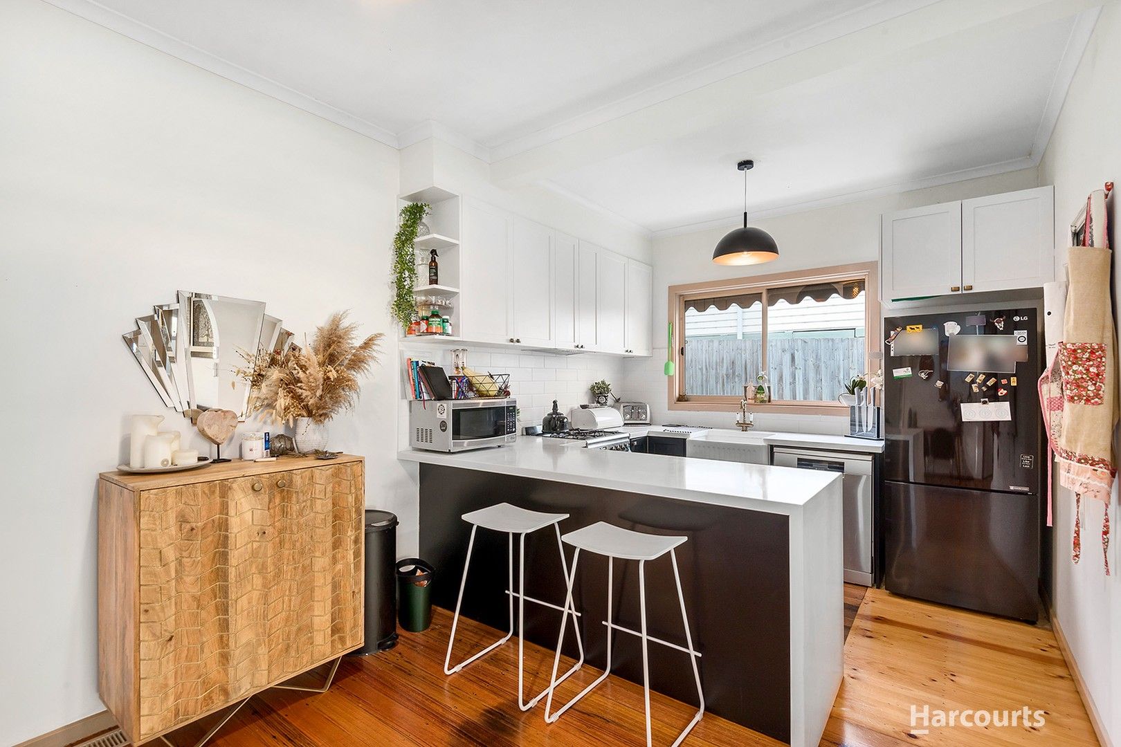 6 Hilltop Road, Upper Ferntree Gully VIC 3156 House For Rent 550