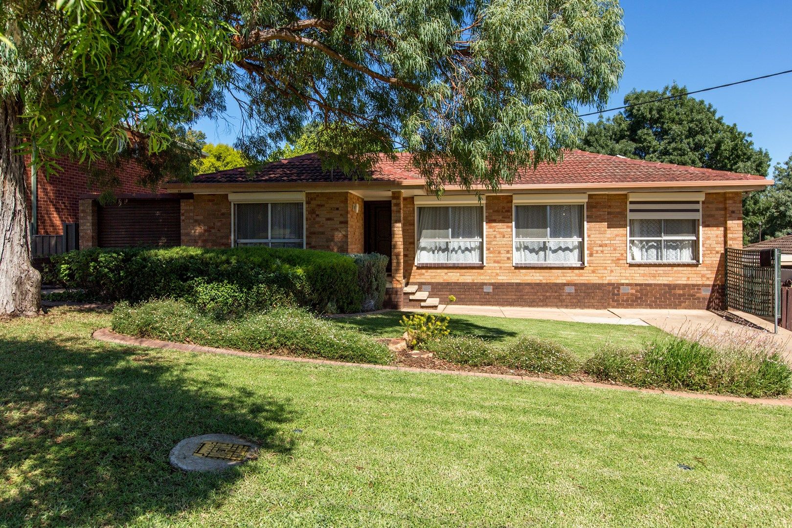 12 Mallory Street, Ashmont NSW 2650