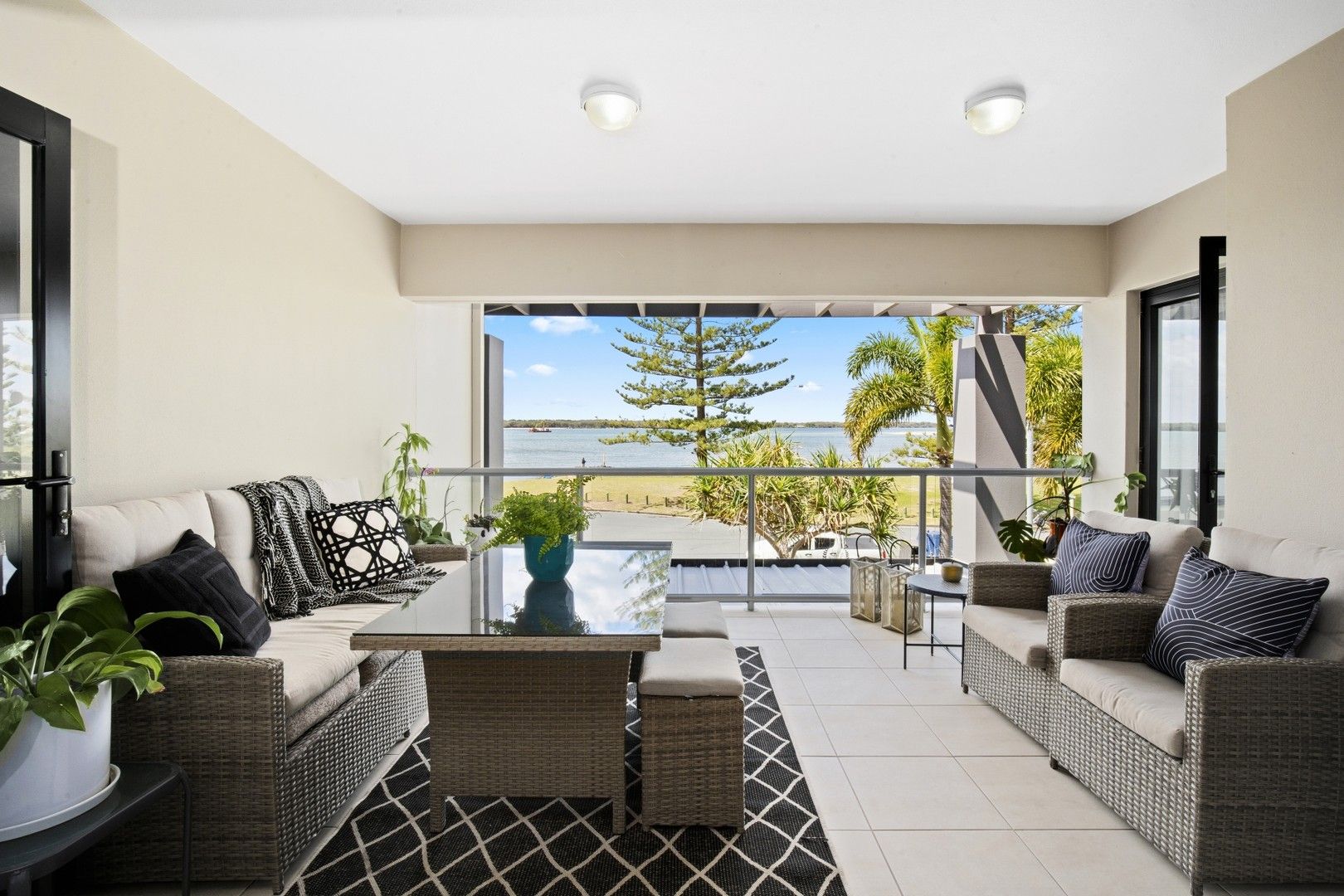 5/36-38 Oatland Esplanade, Runaway Bay QLD 4216, Image 0