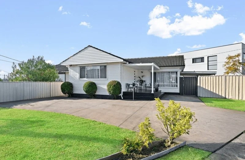 3 Noelene Street, Fairfield West NSW 2165