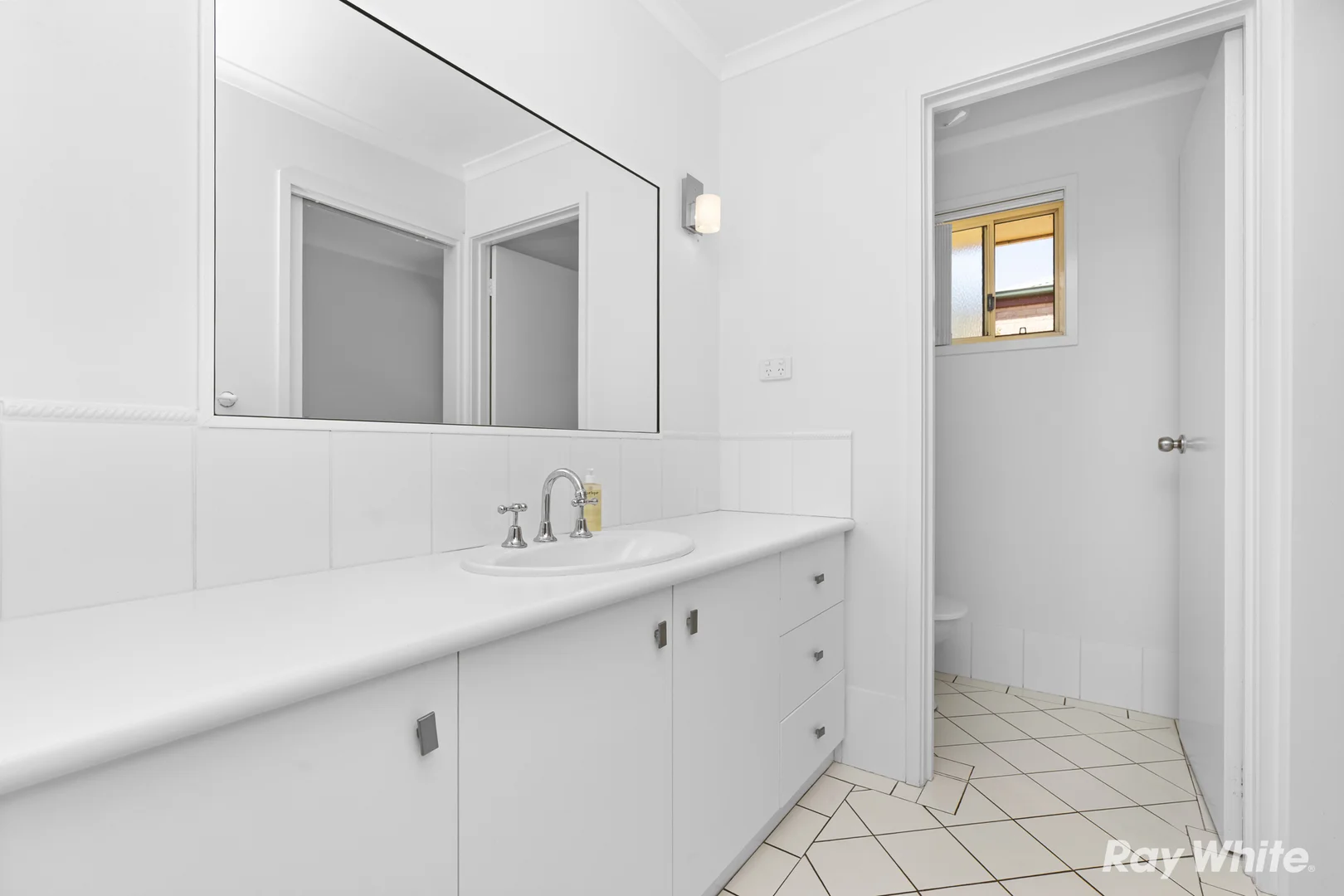 Additional image 11 of 1 O'Hara Place, Kooringal NSW 2650