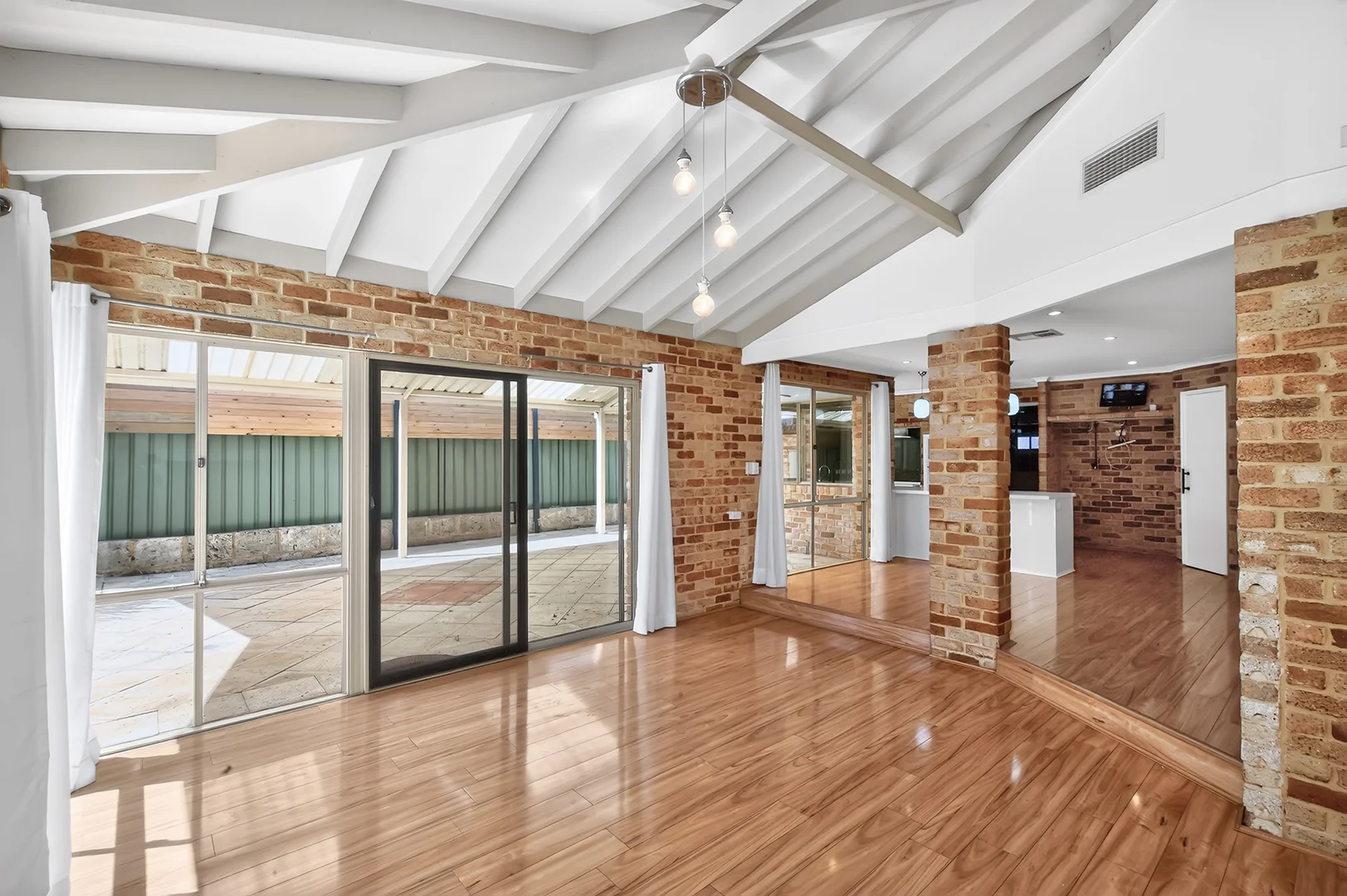 Additional image 17 of 20 Northmore Crescent, Winthrop WA 6150