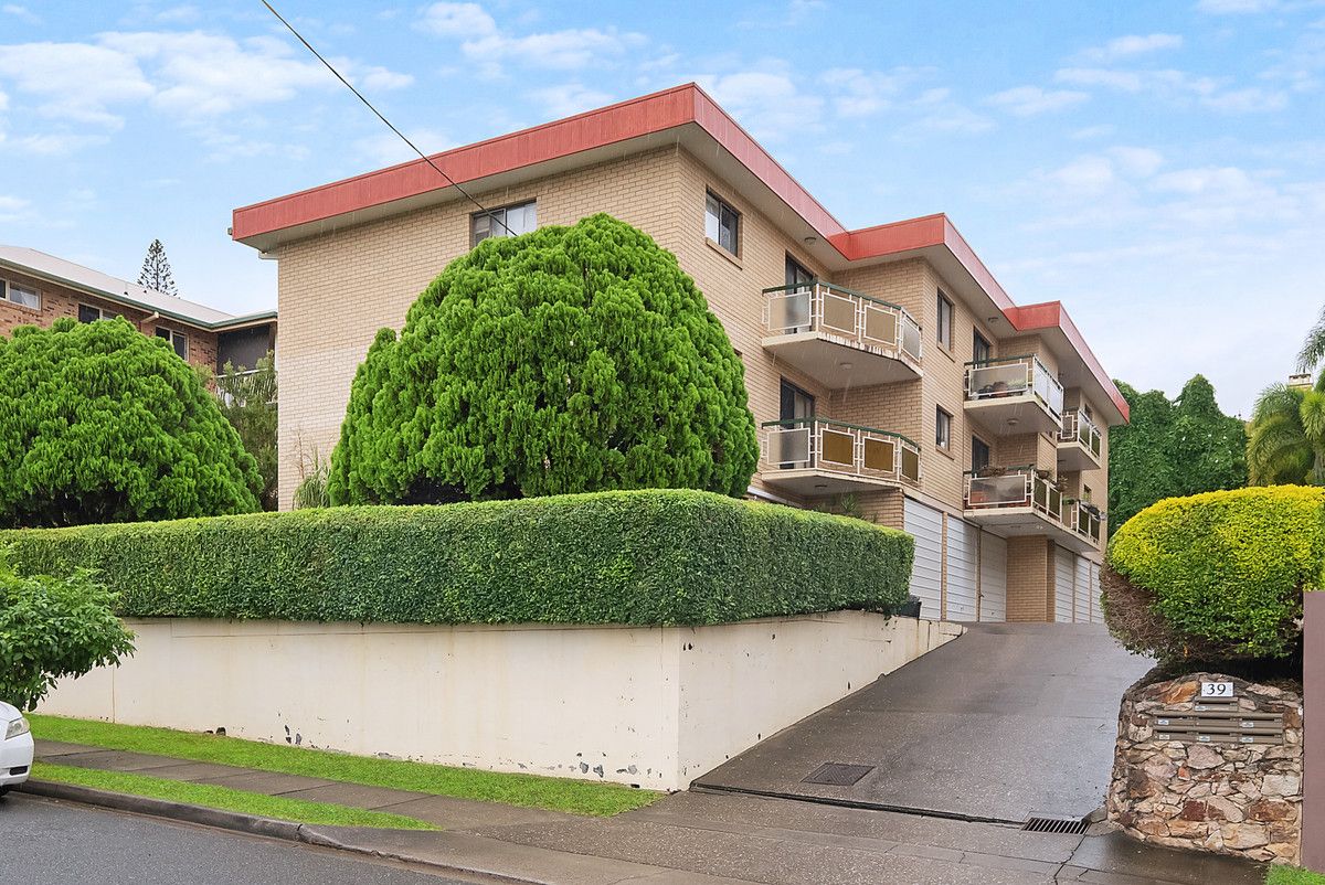 2 bedrooms Apartment / Unit / Flat in 2/39 Camden Street ALBION QLD, 4010