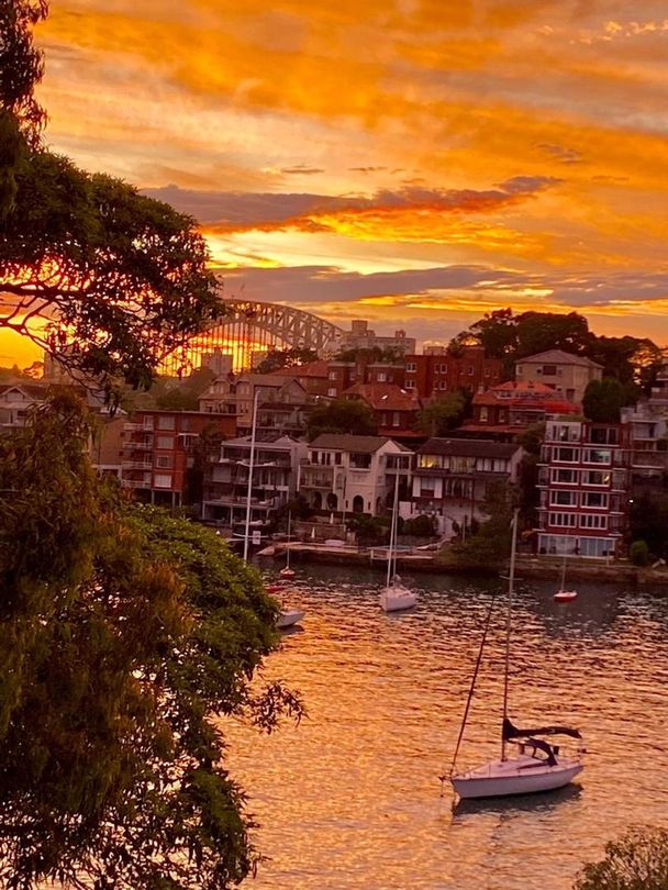 3 bedrooms Apartment / Unit / Flat in 4/34 Milson Rd CREMORNE POINT NSW, 2090