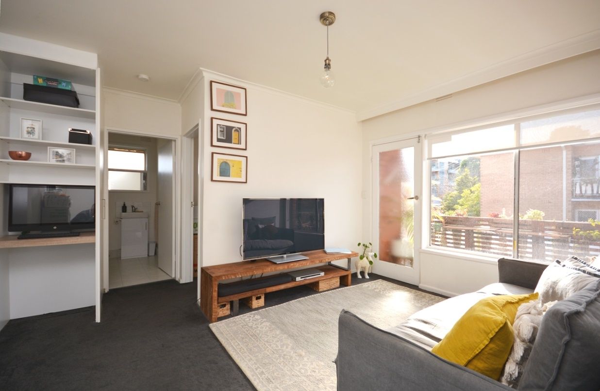 8/5a Rusden Street, Elsternwick VIC 3185, Image 2