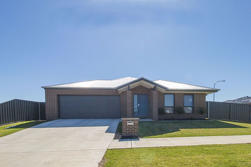 4 bedrooms House in 130 Litchfield Drive THURGOONA NSW, 2640