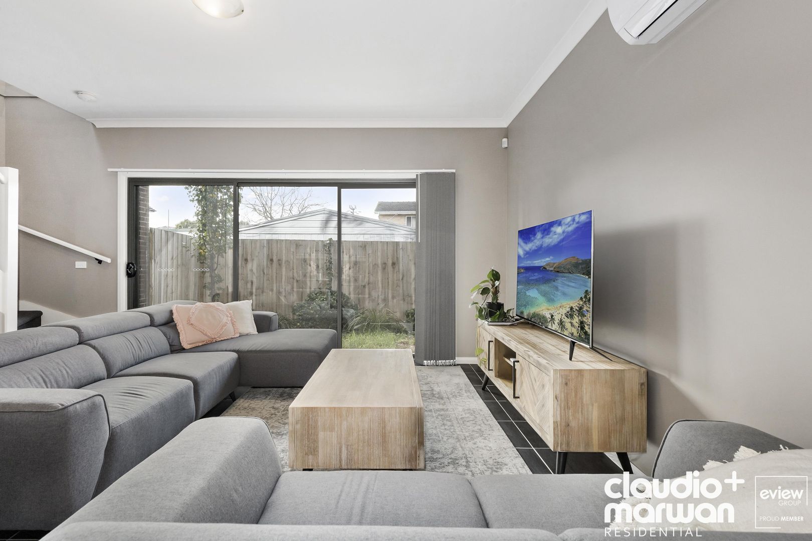 2/98 Kitchener Street, Broadmeadows VIC 3047, Image 2