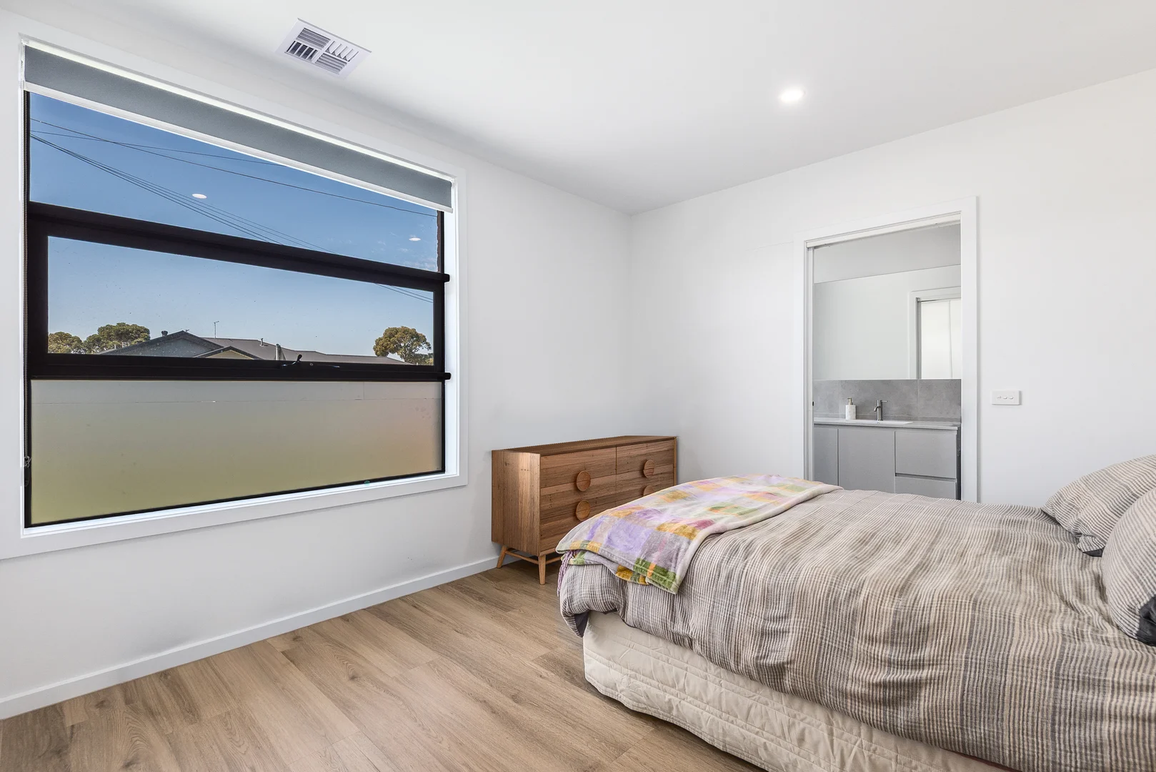 Additional image 4 of 1/102 Helms Street, Newcomb VIC 3219