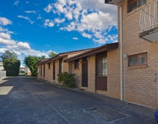 5/4 Burr Avenue, Nowra NSW 2541