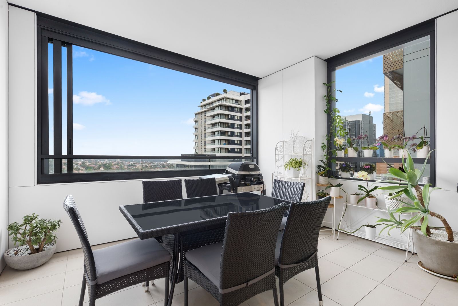 903/229 Miller Street, North Sydney NSW 2060 Apartment For Rent