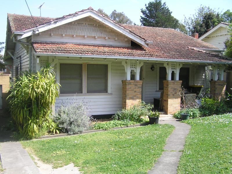 12 Everton Grove, Surrey Hills Property History & Address Research