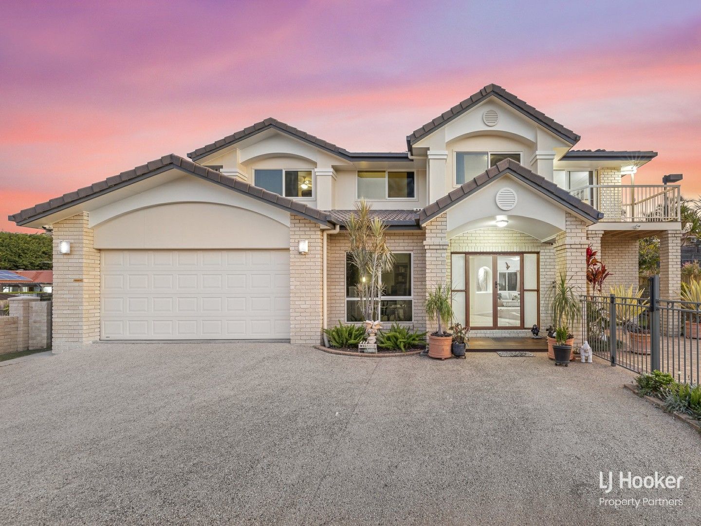 22 Avonlea Place, Eight Mile Plains QLD 4113 Domain