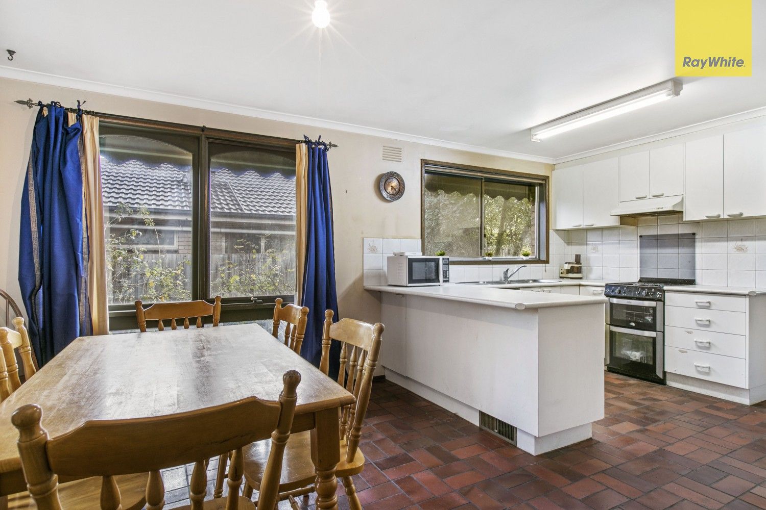 53 Mansfield Street, Berwick VIC 3806, Image 2