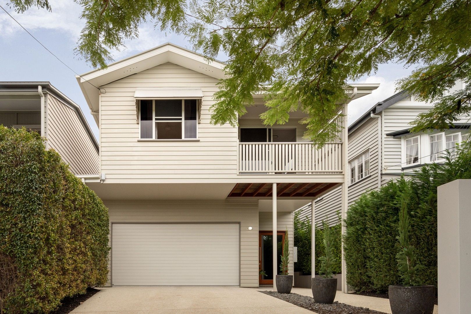 4 bedrooms House in 76 Dover Street HAWTHORNE QLD, 4171