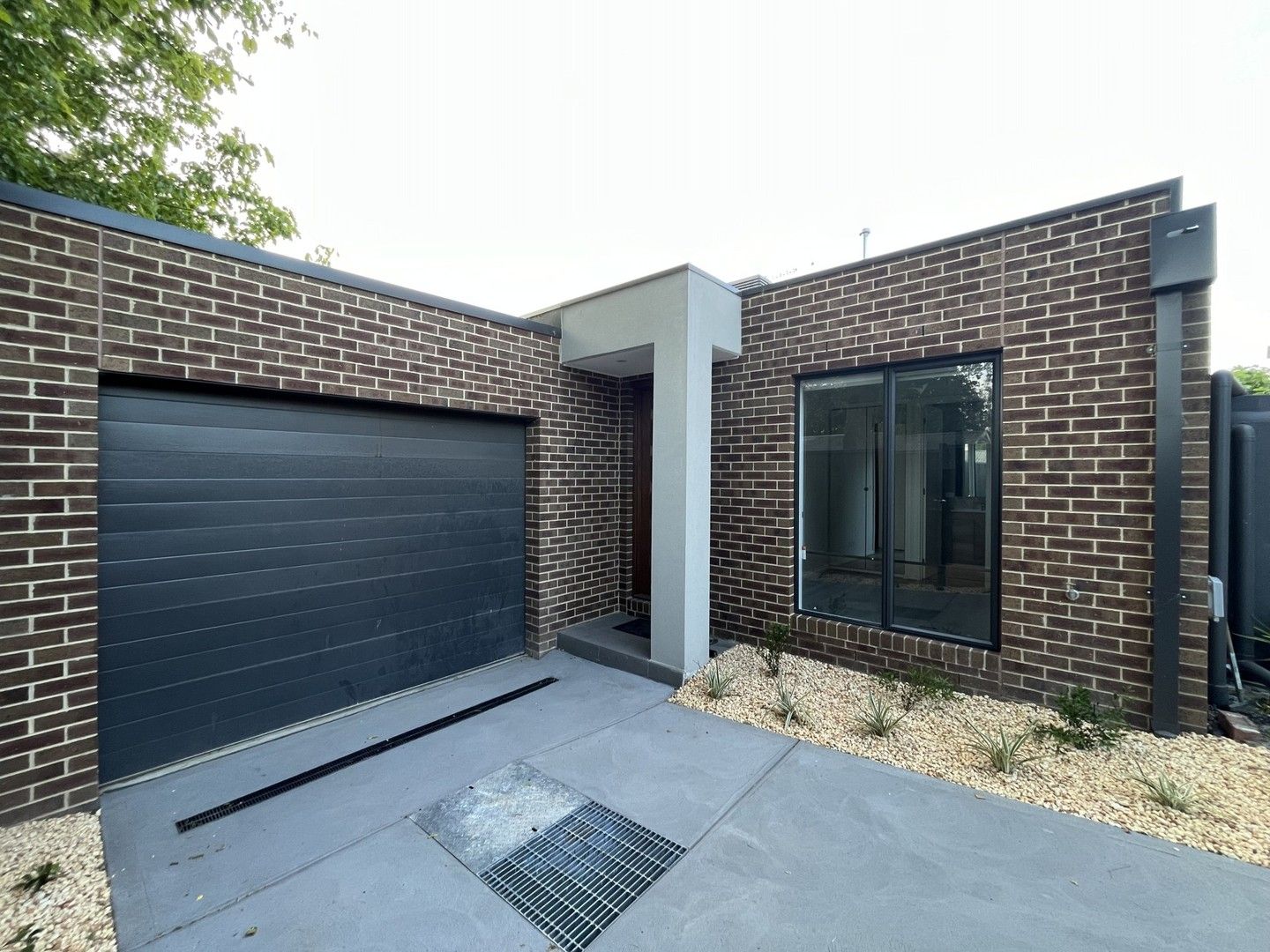 3 bedrooms Apartment / Unit / Flat in  JACANA VIC, 3047