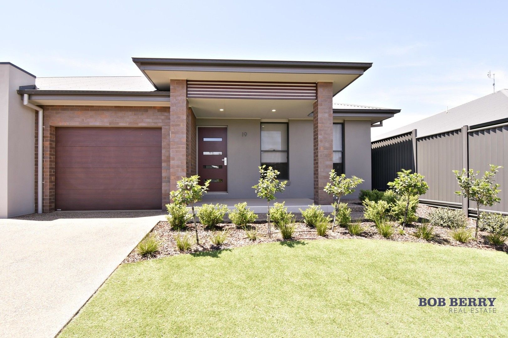 3 bedrooms House in 19 Fountain Circuit DUBBO NSW, 2830
